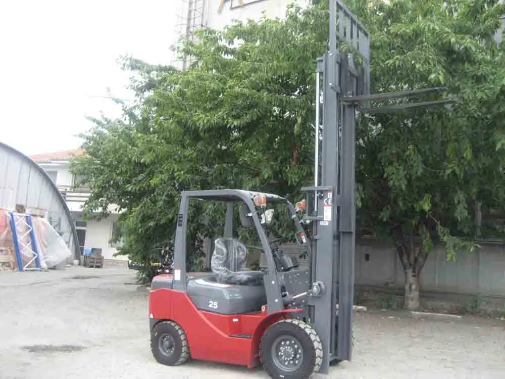 Мотокар A-lift 2,5 тона Газ-Бензин 5,5 метра триплекс